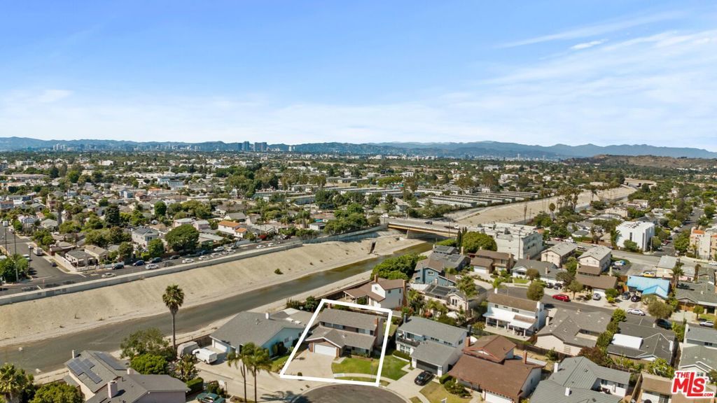 Photo of Listing #25567293