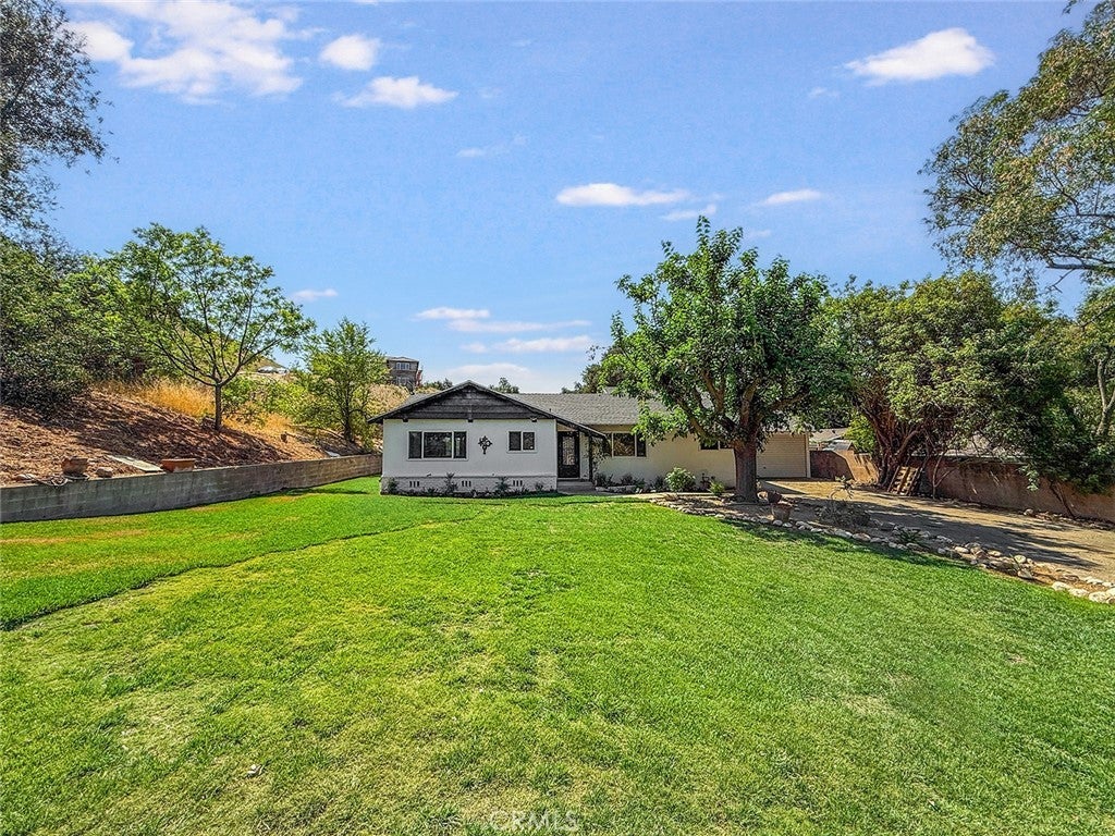 Photo of Listing #SR25163006