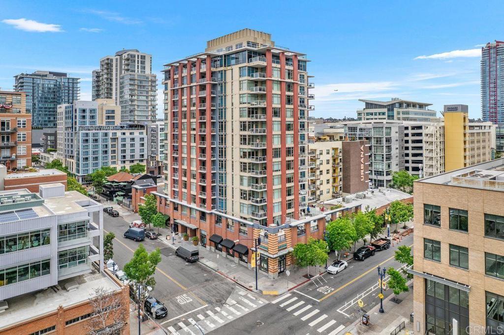 Photo of Listing #PTP2505507