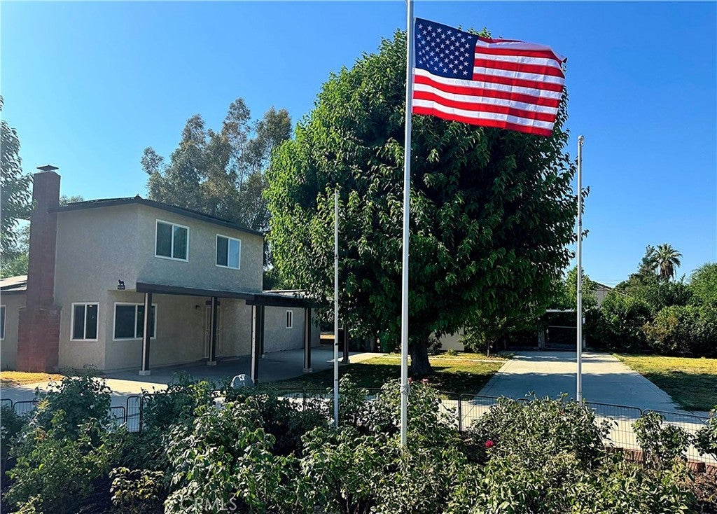 Photo of Listing #IV25153703