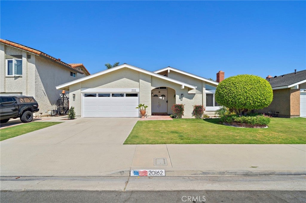 Photo of Listing #OC25149184