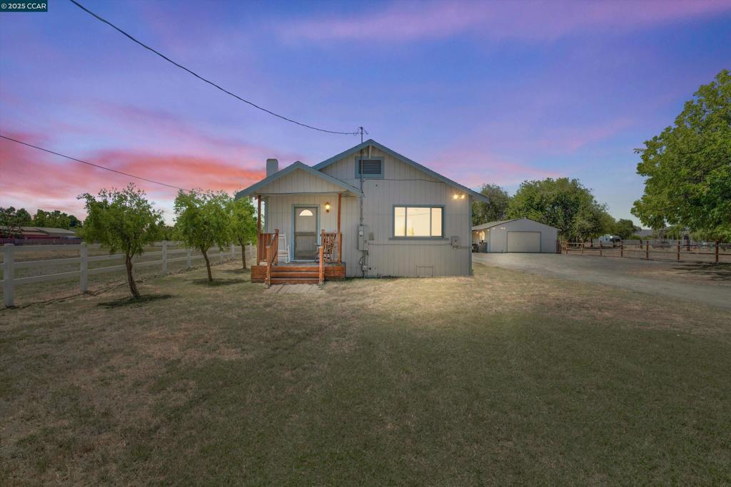 Photo of Listing #41105550