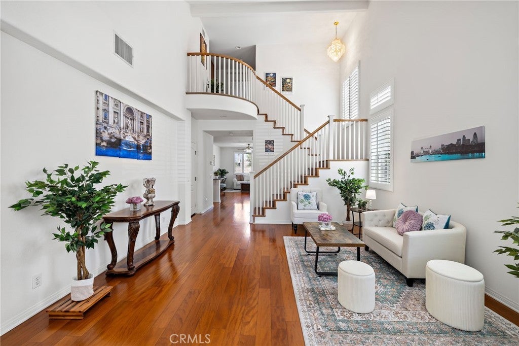 Photo of Listing #OC25151103