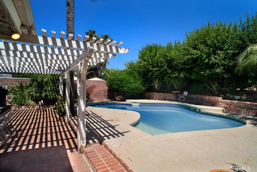 Photo of Listing #SR25162618