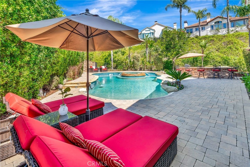 Photo of Listing #SR25152505