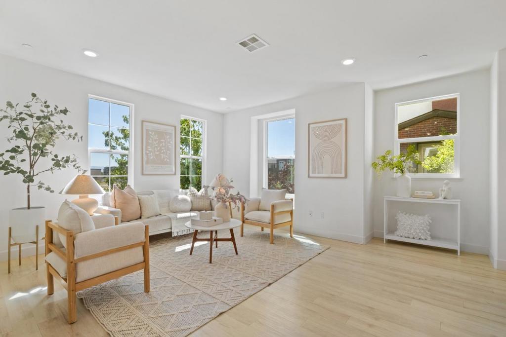 Photo of Listing #ML82011586