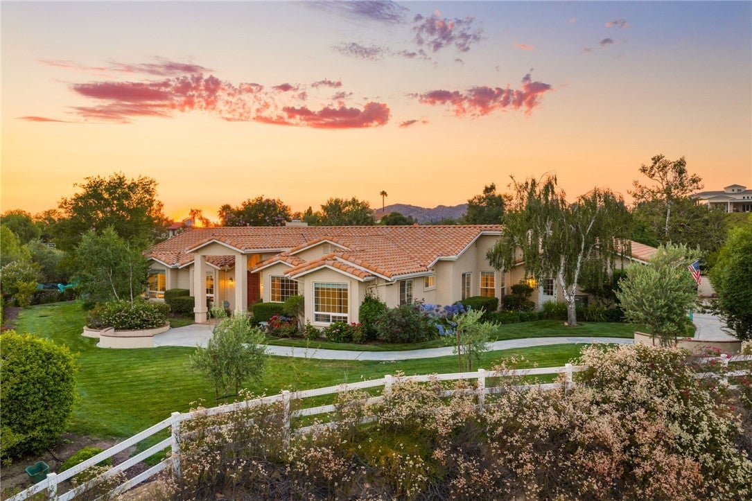 Photo of Listing #SW25164099