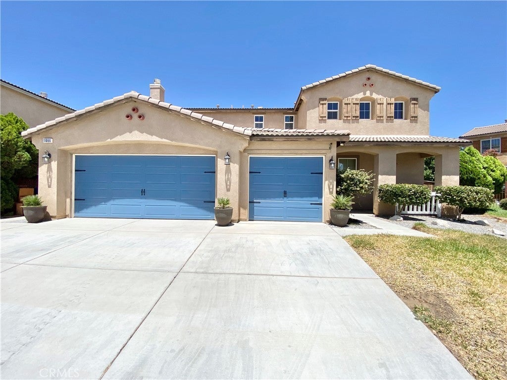 Photo of Listing #IV25164381