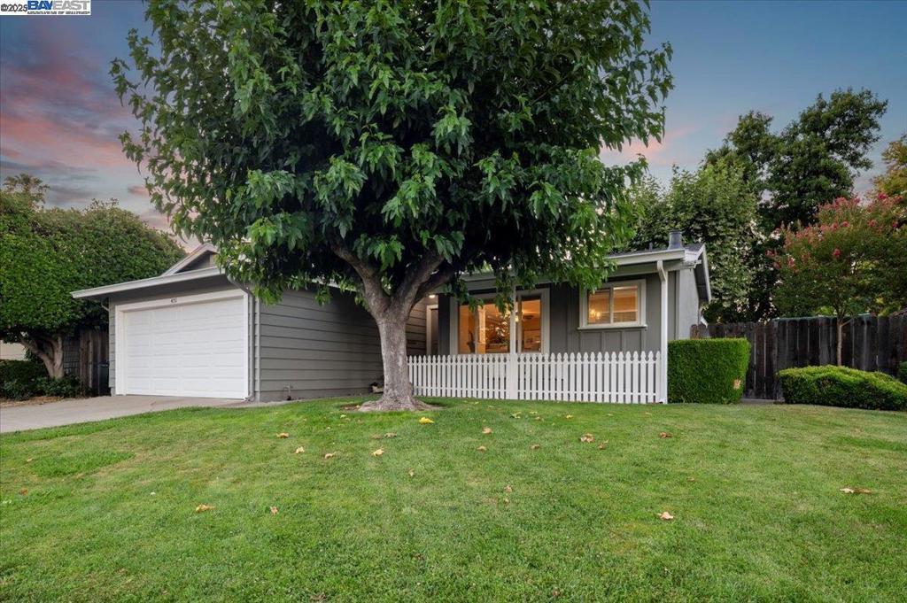 Photo of Listing #41105650