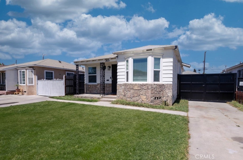 Photo of Listing #DW25164450