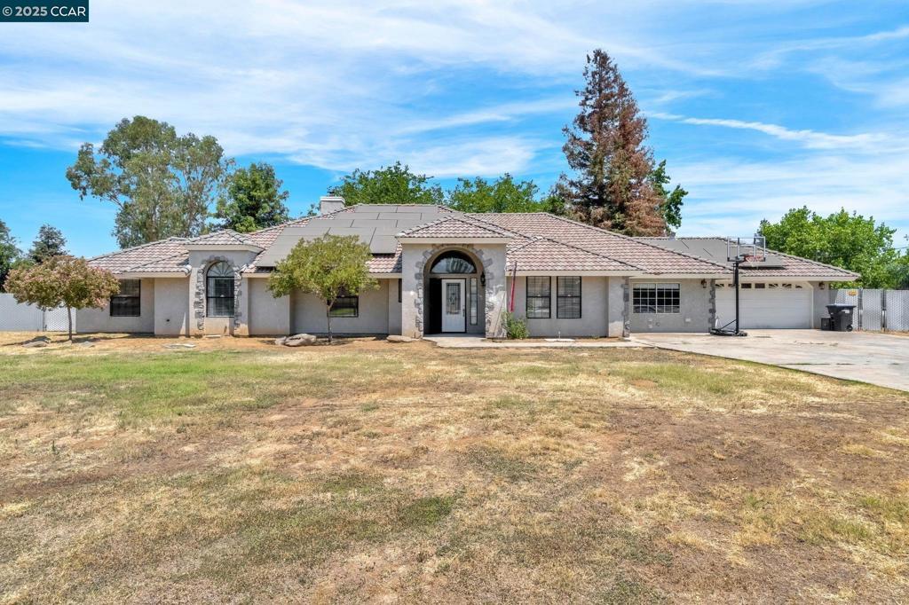 Photo of Listing #41105677