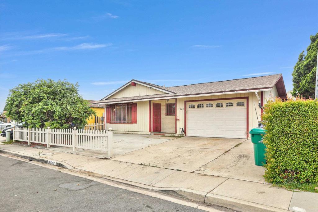 Photo of Listing #PTP2505551