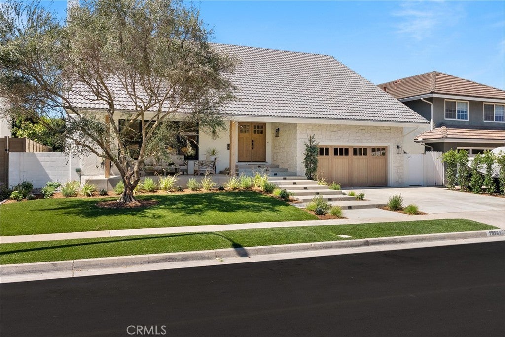 Photo of Listing #OC25160163