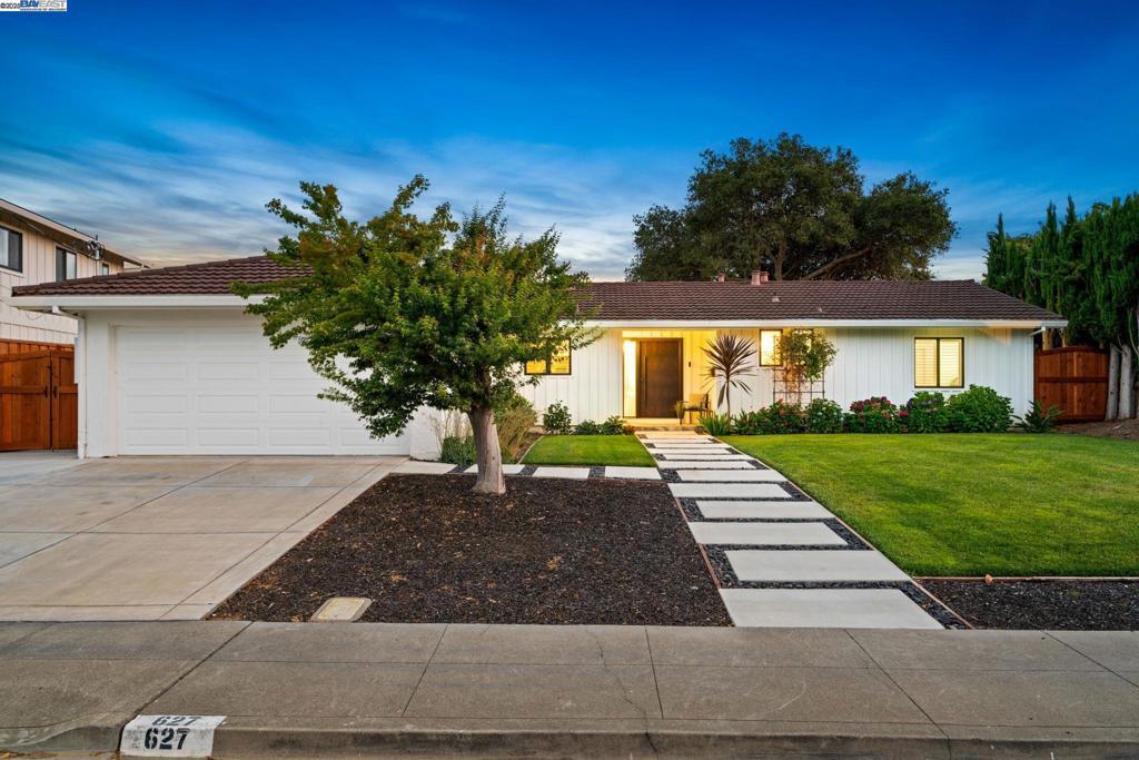 Photo of Listing #41105700