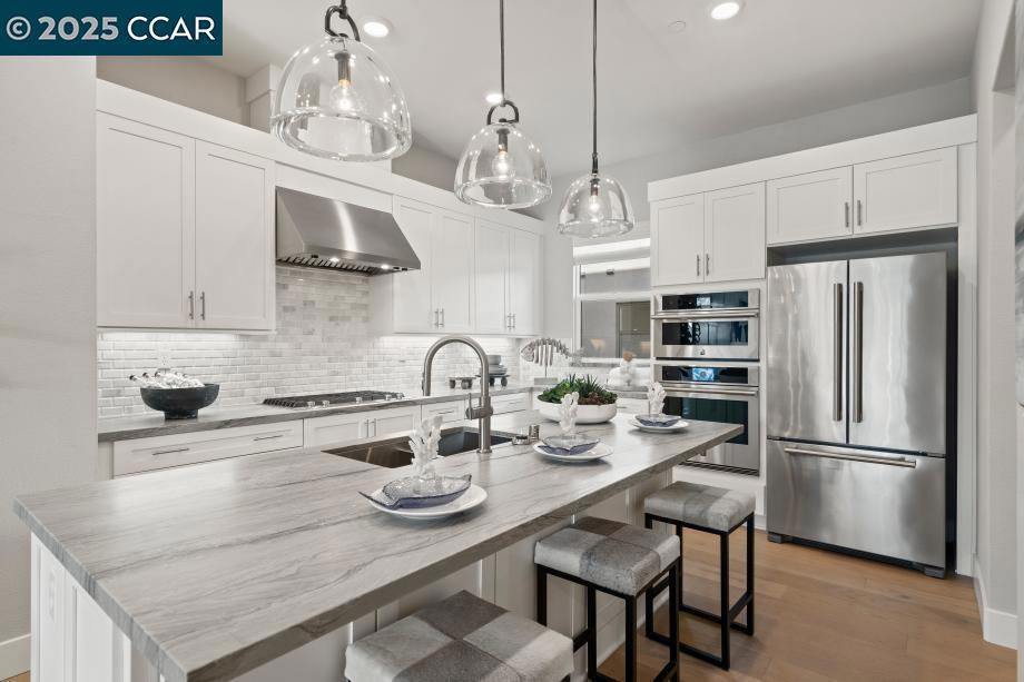 Photo of Listing #41105717