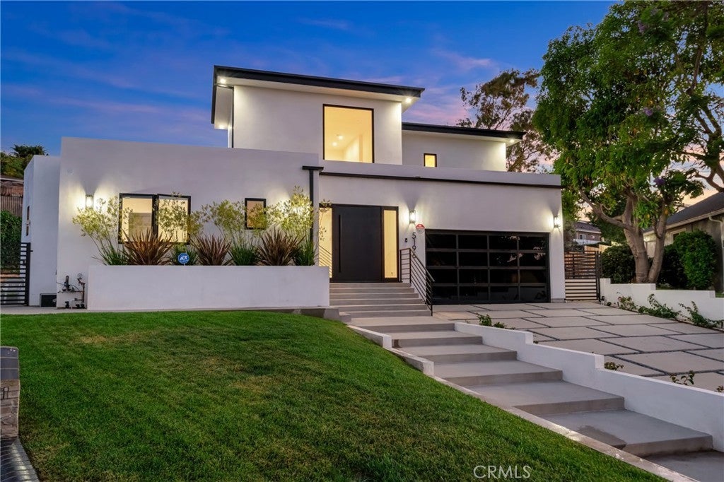 Photo of Listing #SB25163929