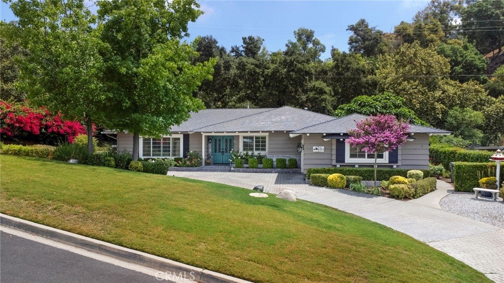 Photo of Listing #CV25164806