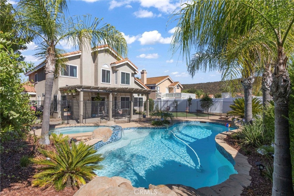 Photo of Listing #SW25165370