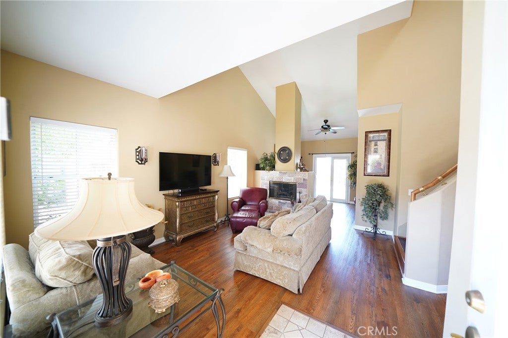 Photo of Listing #SR25163732