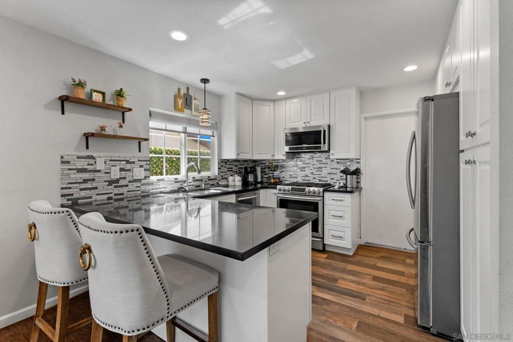 Photo of Listing #250034200SD