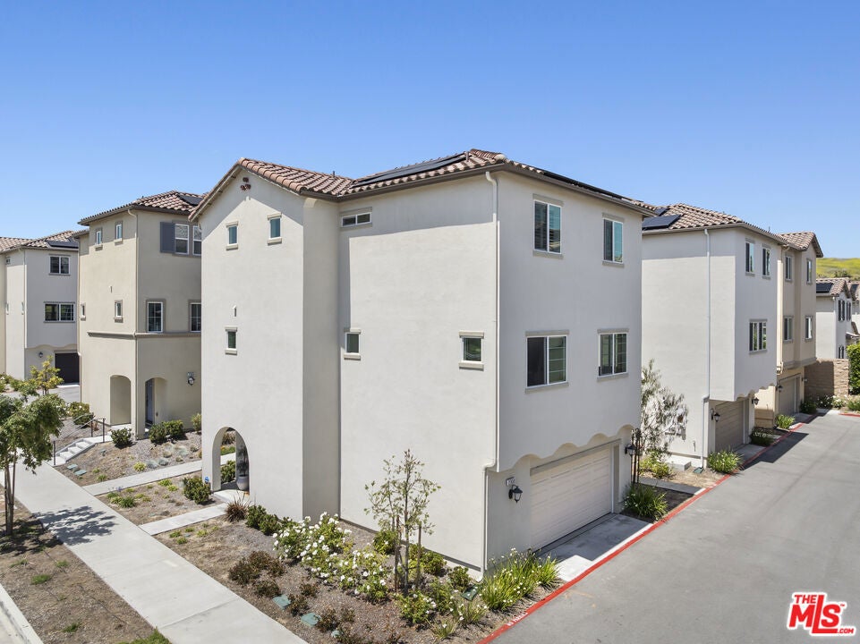 Photo of Listing #25568859