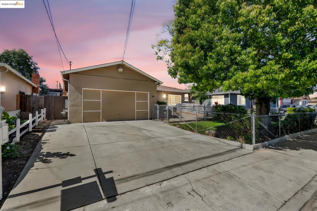 Photo of Listing #41105764