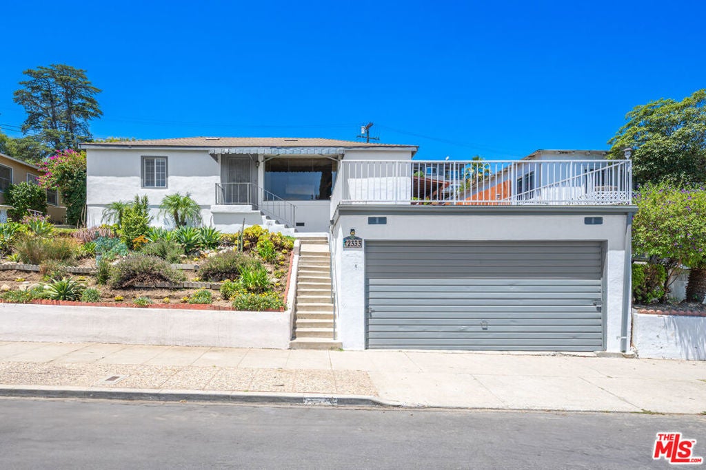 Photo of Listing #25557377