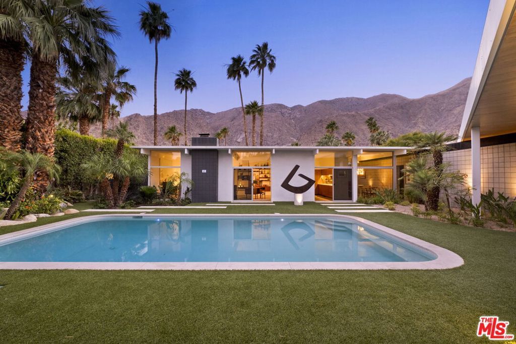 992 Fairview Circle, Palm Springs