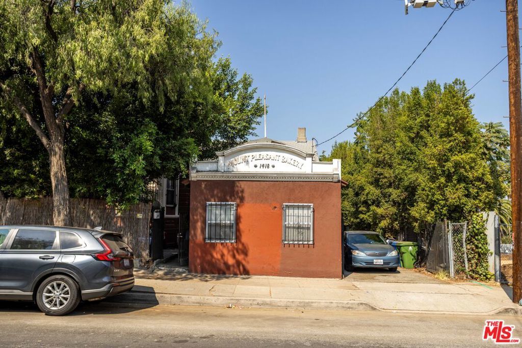 Photo of Listing #25568905