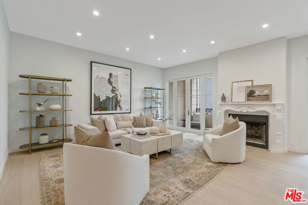 Photo of Listing #25569089