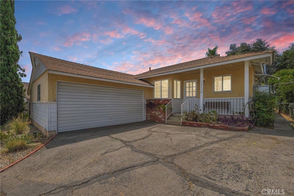 Photo of Listing #SR25165732