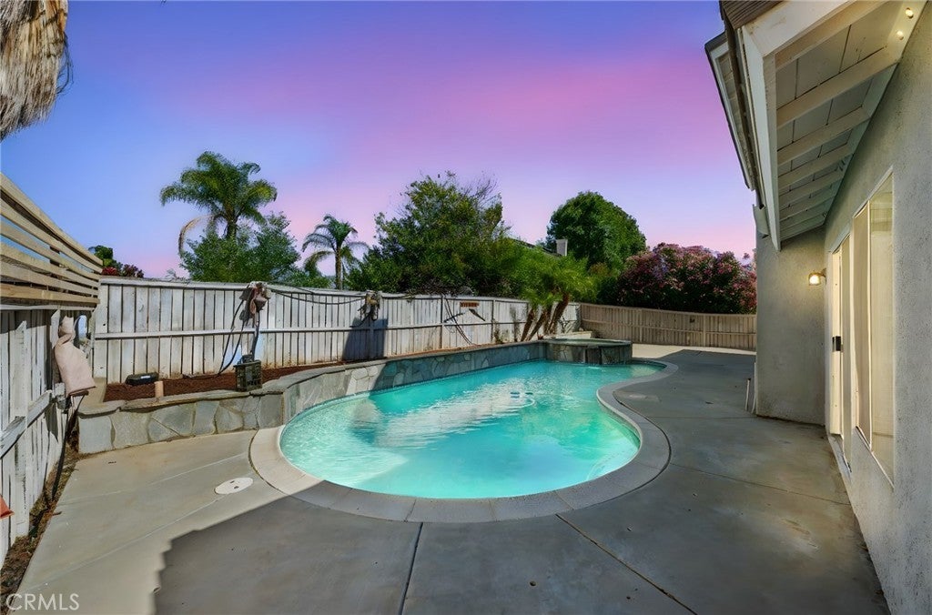 Photo of Listing #SW25162170