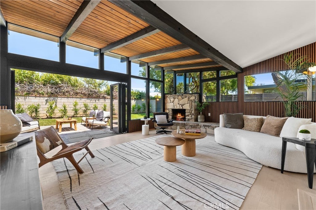 Photo of Listing #OC25166356