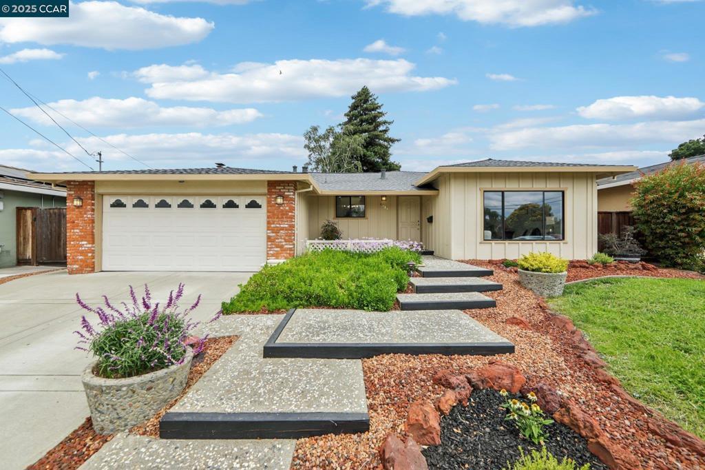 Photo of Listing #41105893