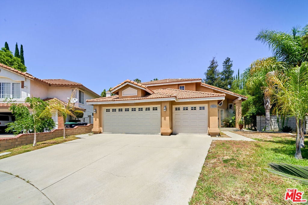 Photo of Listing #25569353