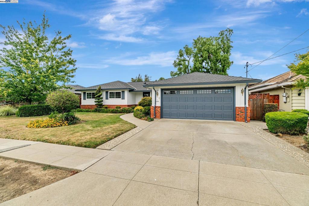 Photo of Listing #41105920