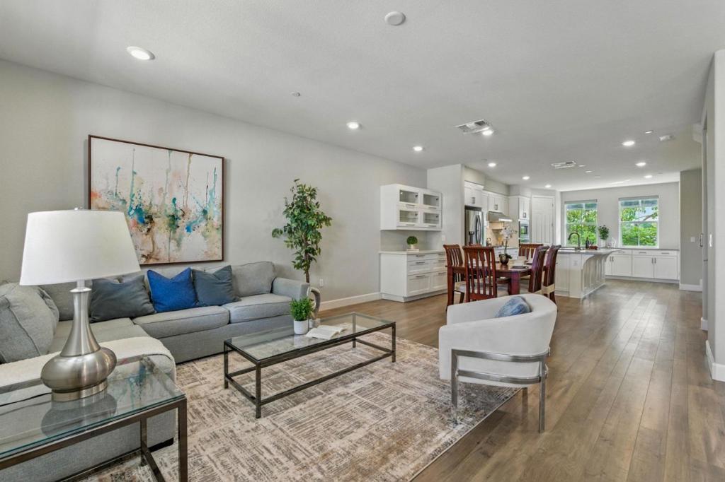 Photo of Listing #ML82013875