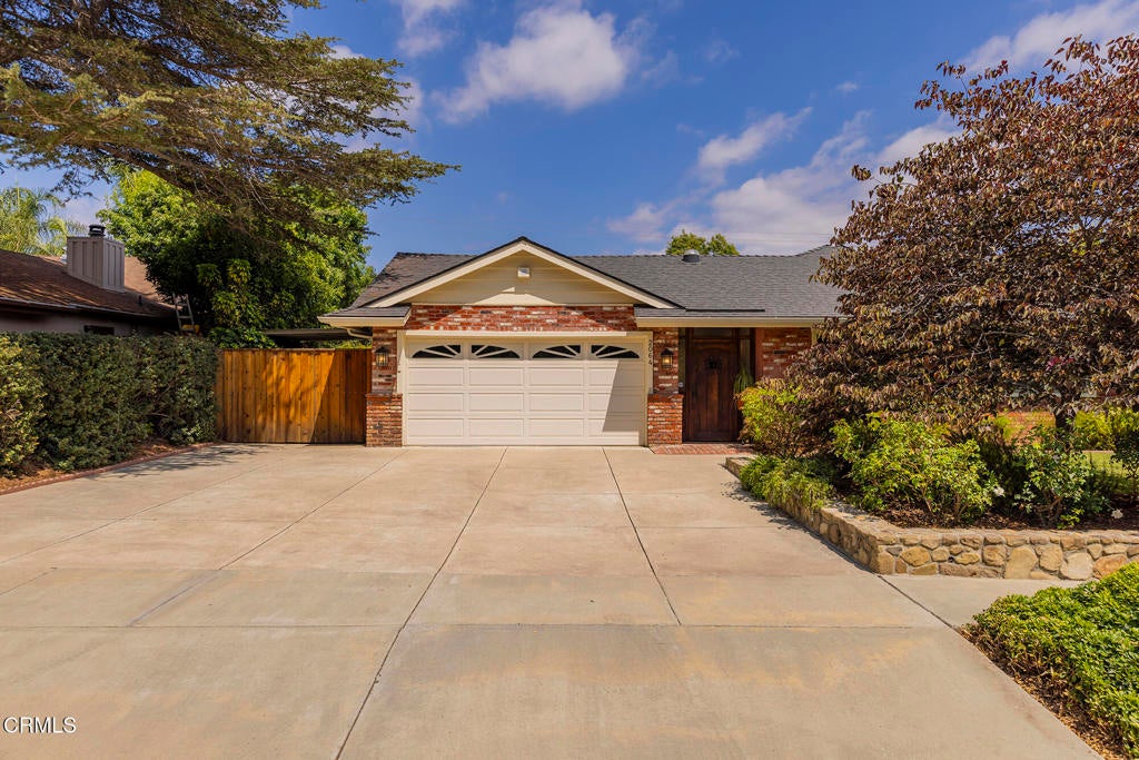 Photo of Listing #V1-31339