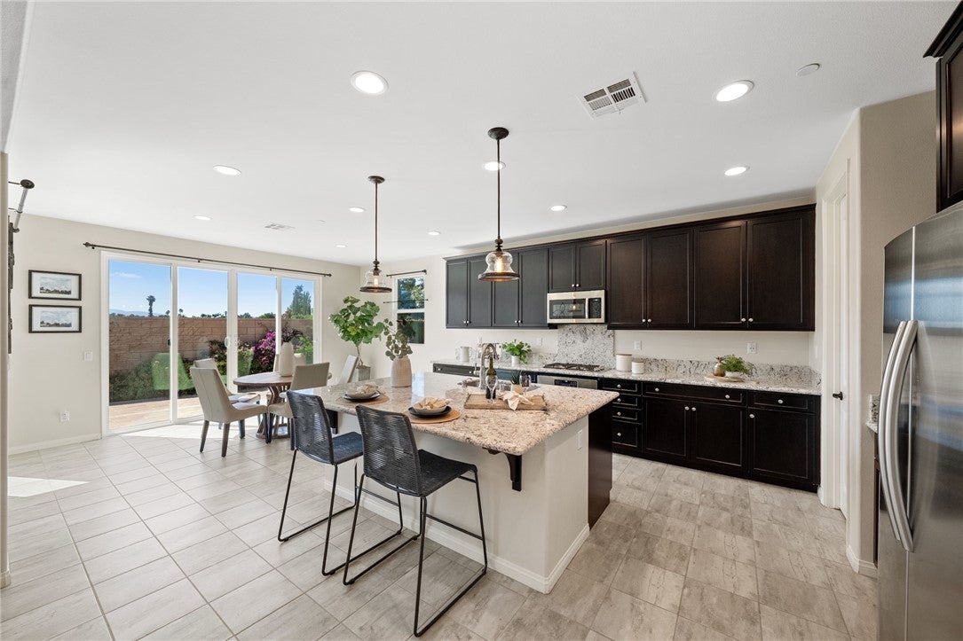 Photo of Listing #SW25166118