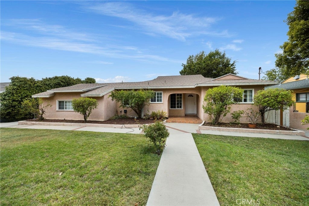 Photo of Listing #SR25165259