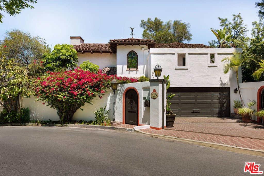 Photo of Listing #25565139