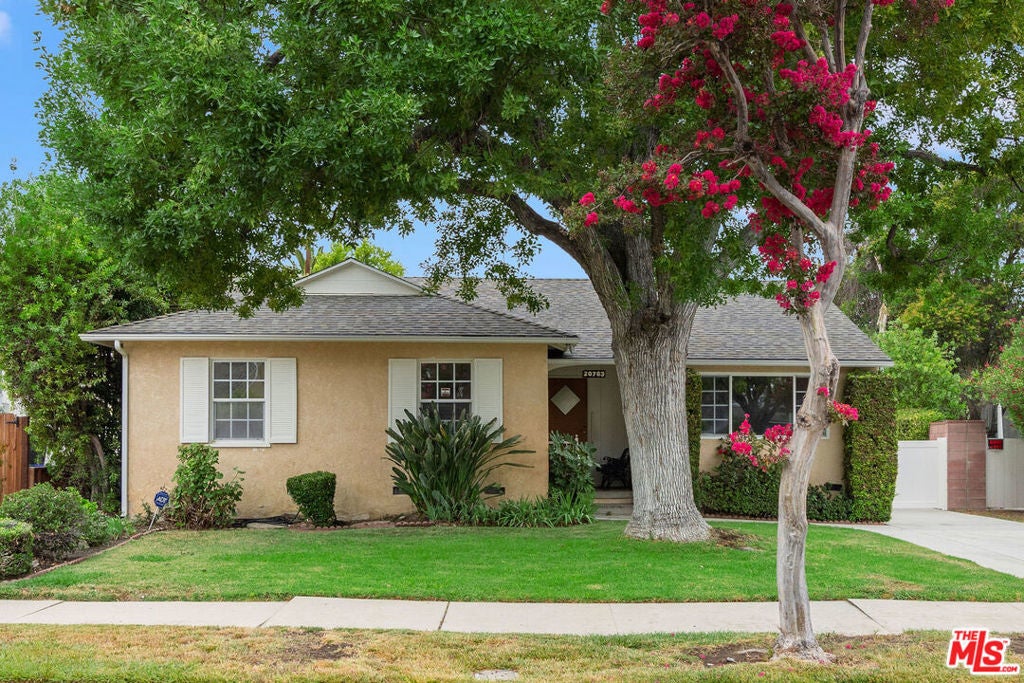 Photo of Listing #25565963