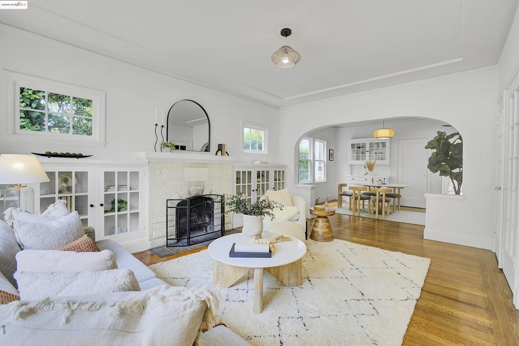 Photo of Listing #41105977