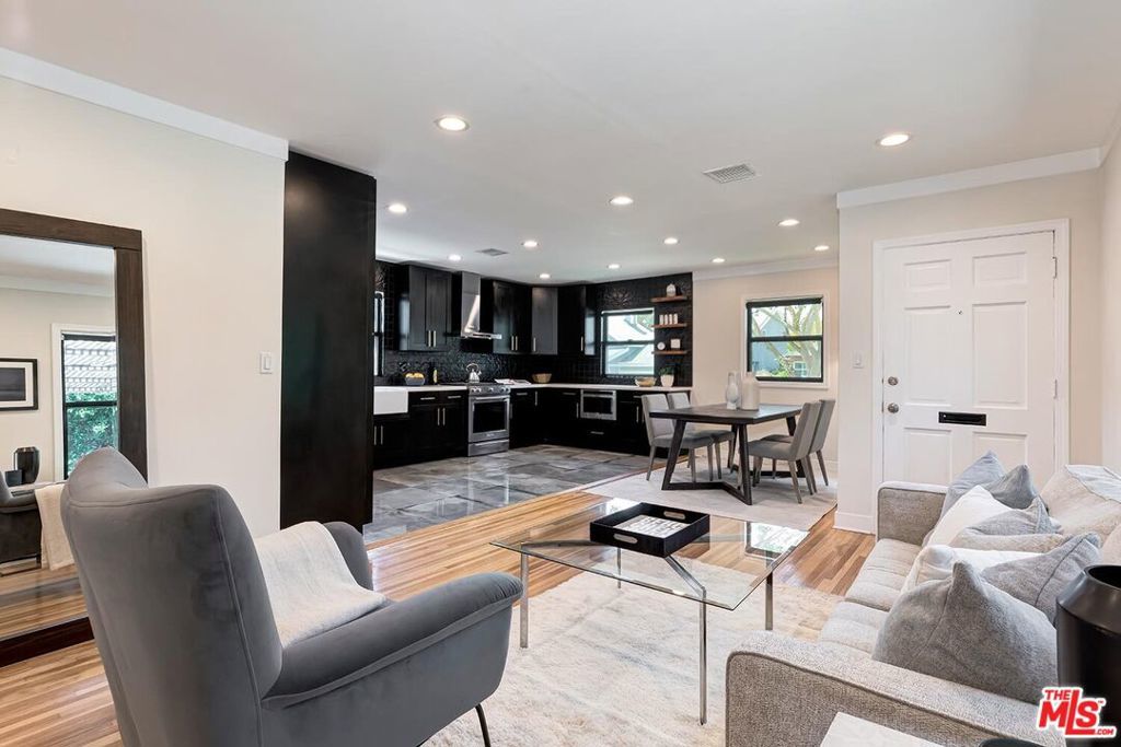 Photo of Listing #25569253