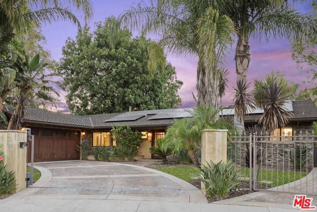 Photo of Listing #25564975