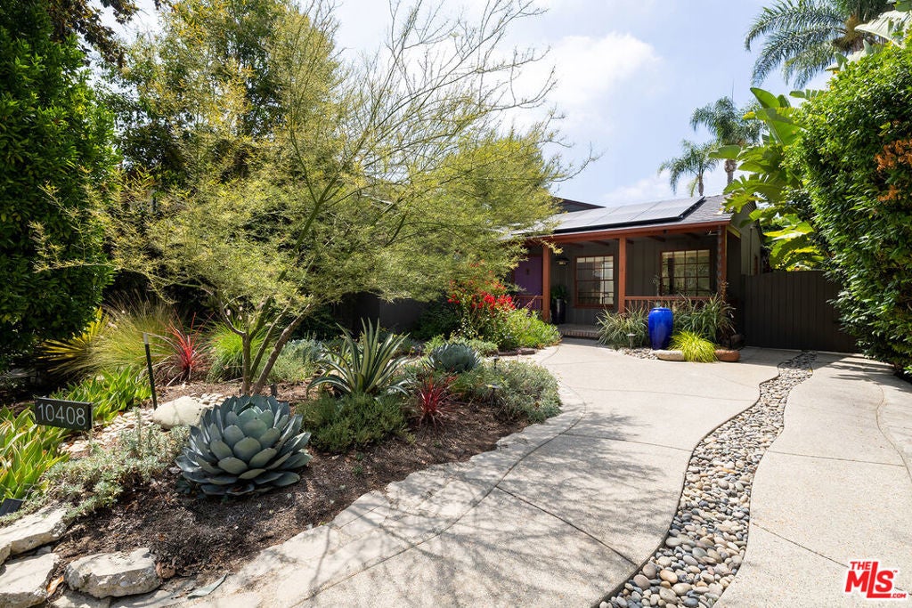 Photo of Listing #25569477