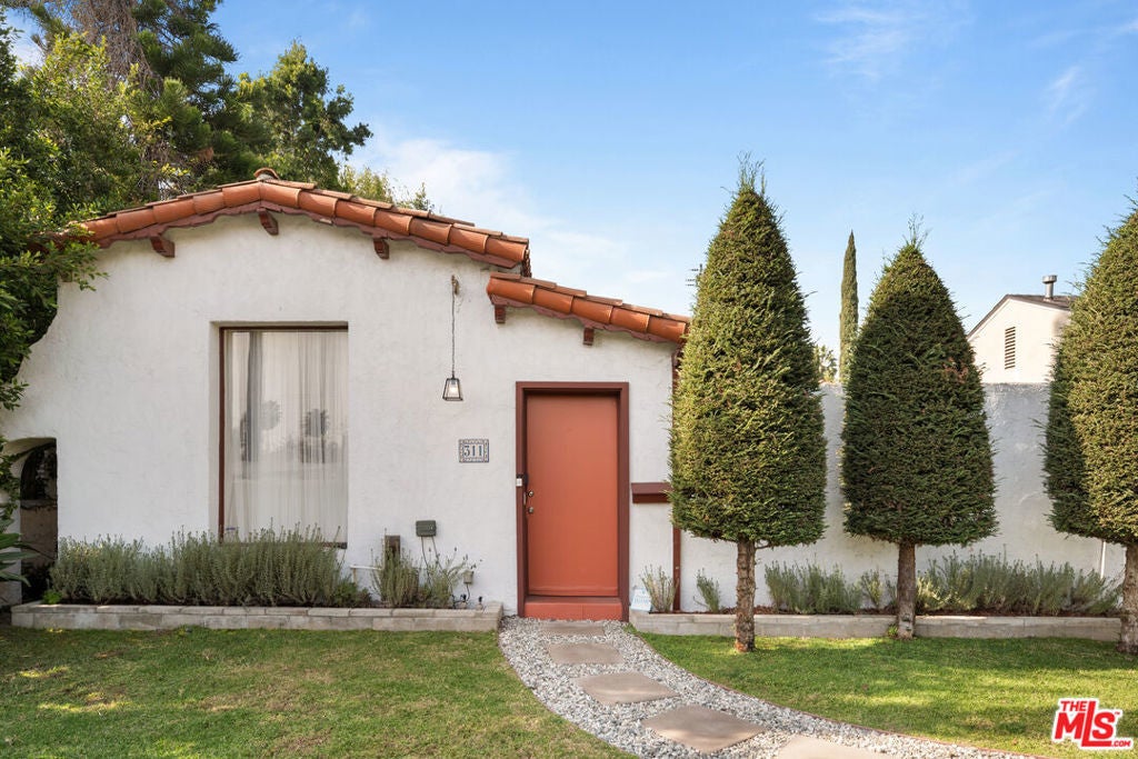 Photo of Listing #25569405