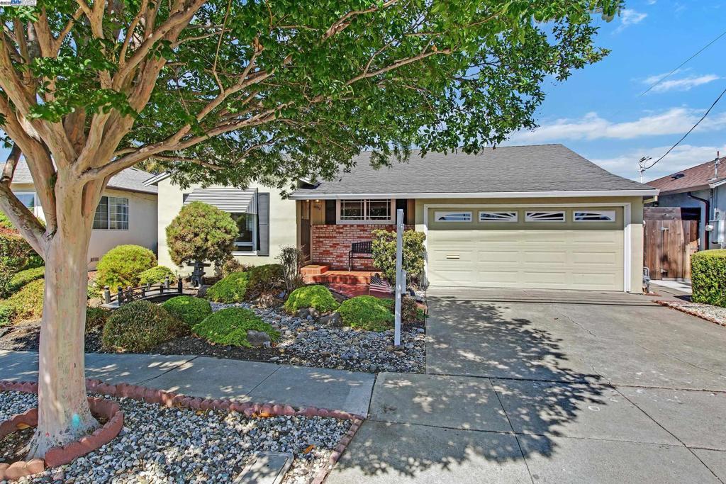 Photo of Listing #41106022