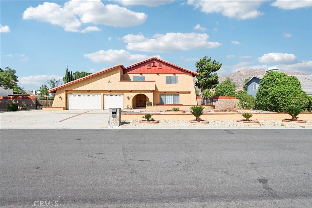 Photo of Listing #PW25165738