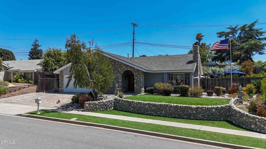 Photo of Listing #V1-31357